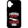 True Crime Merch for Investigative Crime Custodia per iPhone 16 Plus Esperto forense dalla nascita 1980 Compleanno a tema crimine vero