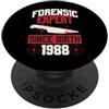 True Crime Merch for Investigative Crime Esperto forense dalla nascita 1988 Compleanno a tema crimine vero PopSockets PopGrip Adesivo