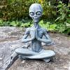 CHBDJY Yoga Alien Statua, Sci-fi Spazio Esterno UFO Alieno Figura, Resina Medition Alieno Casa Ufficio Libreria Decor Scultura, 16 cm H