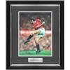 Exclusive Memorabilia Foto del Manchester United autografata da Bryan Robson. Cornice di Lusso.