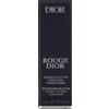 Christian Dior - Dior Rouge Dior Satin Lipstick - Prepara le labbra esfoliandole delicatamente e applicando un leggero strato di balsamo labbra; tampona l'eccesso. - Delinea le labbra con una matita abbinata per contorni precisi e per evitare sbavature. …