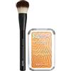 NYX Professional Makeup Illuminante Buttermelt Highlighter 30 Butta Bling in Polvere Sfumabile Stratificabile Finish Perlato + Pennello Viso Pro Brush Buffing Multiuso Professionale - Set da 2