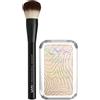NYX Professional Makeup Illuminante Buttermelt Highlighter 05 Bright & Butta in Polvere Sfumabile Stratificabile Finish Perlato + Pennello Viso Pro Brush Buffing Multiuso Professionale - Set da 2