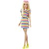 Barbie - Bambola Fashionistas bionda con apparecchio per i denti, abito arcobaleno e accessori, giocattolo per bambini, 3+ anni, HPF73