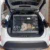 Pet World Gabbia per cani inclinata media da 86,4 cm, compatibile con Toyota Yaris Cross Excel, design britannico, gabbia da viaggio in acciaio, portello di fuga di emergenza, pieghevole e piatto