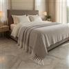 Clara Home Milano Clara Home Copriletto Matrimoniale 260x260 Chevron, Coperta Letto con Frange, Copridivano Elegante Bianco Beige, Tessuto Leggero per Camera da Letto e Salotto, Grigio