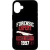 True Crime Merch for Investigative Crime Custodia per iPhone 16 Plus Esperto forense dalla nascita 1997 Compleanno a tema crimine vero