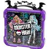 Theo Klein 2559 Monster High Vetrina Valigia | Valigia Cool con Scomparti per riporre Fino a 4 Bambole | con Porta vetrina a 2 Ante e Poster di Monster High | Giocattolo per Bambini dai 3 Anni in su
