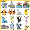 TAKARA TOMY Originale Takara Tomy Pokemon Venusaur Blastoise Charizard Figura Giocattoli Anime Pikachu Umbreon Vaporeon Charcadet Modello Bambole Regali
