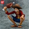 Bandai Statuetta Anime One Piece di Monkey D. Luffy con Cappello di Paglia, Modellino d'Azione in PVC da 15cm, Statua da Collezione, Regalo
