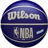 Wilson Pallone da basket Wilson NBA DRV Outdoor - Pallone da basket ufficiale da esterno, misura 7, superficie antiscivolo, resistente, presa perfetta per allenamenti e giochi intensivi