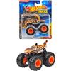 Hot Wheels Monster Truck, 1:64 Tiger Shark, veicolo giocattolo per veicoli dai 3 anni in su, arancione, JGR02