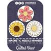 The Quilted Bear Custodie magnetiche per aghi - Custodia smaltata per aghi da cucito, ricamo e punto croce | Supporto sicuro per spilli e aghi (Set fiori)