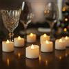 Festive Fix Candele tealight LED senza fiamma, confezione da 12 pezzi, bianco caldo tremolante, funzionamento a batteria, lunga durata, oltre 100 ore, ideali per Natale, decorazioni natalizie e
