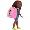 Barbie - Zainetto di Chelsea Dolce Gattino, playset con bambola mora, zaino con gattino e accessori come bottiglia e gomitolo inclusi, giocattolo per bambini, 3+ anni, JBF45