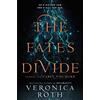 HarperCollins Children's Books The Fates Divide: Carve the Mark 02: Book 2: A Thrilling YA Sci-Fi Romance of War and Destined Love