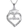 VONALA Collana di laurea per lei in argento Sterling 925 con ciondolo a forma di cuore con cappello da scapolo, regalo di laurea per donne e ragazze, 22 x 18 mm, argento Sterling, zirconia