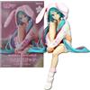 Bandai 15 CM Anime HATSUNE MIKU Figura Noodle Stopper Figura Orecchio di Coniglio Pigiama Modello Giocattolo Bambola Aciton Figura Collezione Regalo PVC
