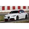 Guidare una Alfa Giulia in pista a Torre San Giovanni (Lecce)