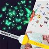 WandSticker4U®- [71 pezzi] Adesivi murali bambina fluorescenti FATINE & FARFALLA I Adesivi luminosi per cameretta fate farfalla stelle I Decorazioni parete camera da letto bambina luminosi al buio