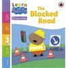Ladybird Learn with Peppa Phonics Level 3 Book 4 The Blocked Road (Phonics Reader)