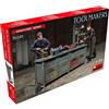 MiniArt 38048 1:35 Fig. attrezzista (2) con accessori - replica originale, modellismo, kit in plastica, artigianato, hobby, incollaggio, kit modello, montaggio, non verniciato, grigio