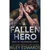 Riley Edwards Fallen Hero (Tascabile) Downrange