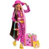 Barbie - Extra Fly, bambola con look Safari, abito rosa alla moda con stampa animalier e valigia rosa, 15+ accessori a tema inclusi, giocattolo per bambini, 3+ anni, HPT48