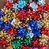 Generico 50 Coccarde (Metallizzate) Miste Ø tra 5cm e 6cm - colorate adesive per pacchi regalo vari colori medie grandi 5 cm 6 cm fiocchi stelle adesivi compleanno natale regali natalizi compleanni - PWVP