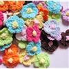 YYCRAFT Confezione da 100 fiori primaverili all'uncinetto, 2,5 cm