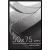 Americanflat Cornice 50x75 cm Nera - Cornice per Foto 75x50 cm con Bordo Sottile e Pannello Protettivo in Plastica - Portafoto con Ganci Seghettati Integrati per Pareti