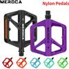 NONE Pedali per bicicletta MEROCA in nylon, modello platform per MTB e bici da strada, con doppio cuscinetto DU, disponibili nei colori blu, rosso, viola, arancione, verde, in alluminio.