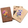 Generic nicedream Scatola magnetica per aghi da cucito in legno personalizzata con nome e fiore di nascita, portatile, per ricamo, 6 cm x 9 cm x 1,2 cm, Naturale, Rettangolare