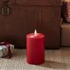 Lights4fun TruGlow® - Candela a forma di candela con LED bianco caldo, con batterie in cera rossa, altezza 15 cm, per interni