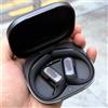 SHOKZ Nuove Cuffie Sportive Open-ear SHOKZ OpenFit Pro con Riduzione del Rumore, 50 Ore di Autonomia, Resistenza all'Acqua IP55, Audio Dolby, Cuffie Wireless per Sport