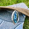 Eccezionale Pietra Labradorite 925 Argento Sterling Fatto a Mano Ciondolo E-24