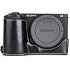 MUZIRI KINOKOO ZV-E10 II - Mezza custodia protettiva in pelle PU per fotocamera Sony Alpha ZVE10 II/ZV-E10 II, con fondo apribile e design con impugnatura, Nero , Custodia per fotocamera