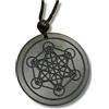 AB Viking Crafts Ciondolo shungite in Carelia - 3,5 cm pietra naturale amuleto con simboli spirituali - nastro di cotone regolabile (fino a 80 cm) & scatola portagioie, 3,5 cm + 40 bis 80 cm variables