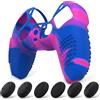 eXtremeRate PlayVital Cover Controller per ps5 Custodia Protettiva in Silicone Skin Antiscivolo con Gommini Coprilevette Analogiche per ps5 Joystick-3D Borchiate(Rosa Viola Blu Mimetico)