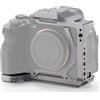 Tilta Gabbia A7 V, gabbia per fotocamera compatibile con Sony Alpha 7 V/A7 IV/A7R V con filettature da 1/4"-20 e ricevitore cold shoe per fotografia o vlogging - Grigio titanio TA-T100-HCC-TG