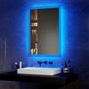 EMKE Specchio da bagno illuminato blu con presa per rasoio, 500 x 700 mm, specchio a led per bagno con altoparlante Bluetooth, 3 tonalità di colore, memoria dimmerabile e anti appannamento,