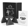 Heka Naturals Piramide di Shungite Lucidata a 3 Lati | Energia della Geometria Sacra a Forma di Tetraedro per l'equilibrio Spirituale, l'allineamento dei Chakra, la Guarigione e la Protezione (3x5cm)
