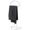 HOMEA Servo Muto da Camera in Metallo Indossatore Appendiabiti da Terra Salvaspazio - 43,5x36x110,5cm - Omino Porta Abiti con Design Moderno, Stand per Giacche, Pantaloni e Camicie (Bianco)