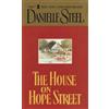 Danielle Steel The House on Hope Street (Tascabile)