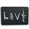 WARAGOD Toppa 3D LOVE-Pistola Granata Coltello Fucile 7,5x5cm, nero,