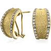 Bling Jewelry Orecchini a cerchio a metà con gamberetti martellati opachi per donne con pavé di zirconi cubici, accento CZ, placcati in oro, con clip Omega stabilizzante.