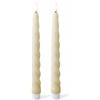 MIJOMA Candela a LED in vera cera con fiamma realistica, timer e funzionamento a batteria, per interni con luce bianca calda, effetto naturale (crema, motivo scanalato diagonale, diametro 2 cm x 24 cm