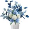 LEIMEND 8 Pezzi Eucalipto Finto e Ortensie Finte Realistiche Fiori Finti Blu e Bianco Ortensie Finte Foglie di Eucalipto Artificiali per la Casa Feste Giardino Ufficio Decorazione