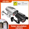 Simulazione Telecamera solare Telecamera finta Telecamera di sorveglianza CCTV esterna Simulazione Telecamera finta Luce LED lampeggiante domestica impermeabile e sicura