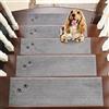 BEQHAUSE Tappetini antiscivolo, 15 pezzi, per scale, autoadesivi, di sicurezza, per bambini, anziani e animali domestici, con retro in 100% poliestere TPE (22 x 70 cm, grigio)